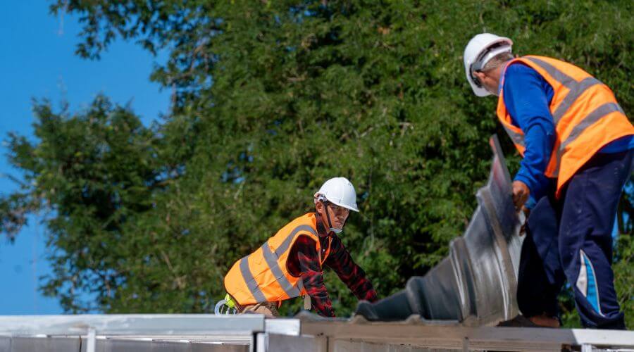 Expert Emergency Roof Repairs services in Harpersville, AL